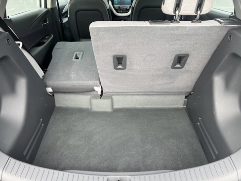Used 2018 Chevrolet Bolt LT image 18