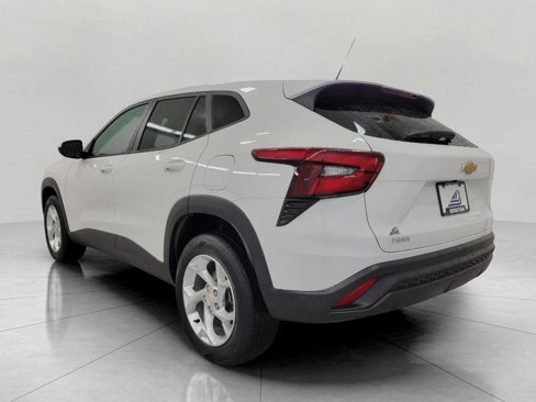 Certified 2024 Chevrolet Trax LS w/ LS Convenience Package image 20
