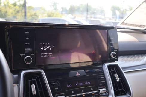 Used 2022 Kia Sorento S image 17