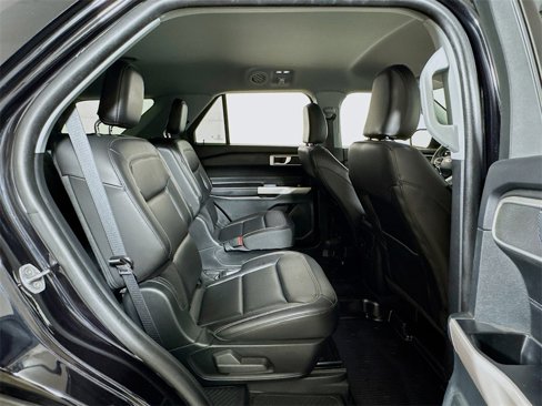 Used 2023 Ford Explorer XLT w/ Equipment Group 202A image 26