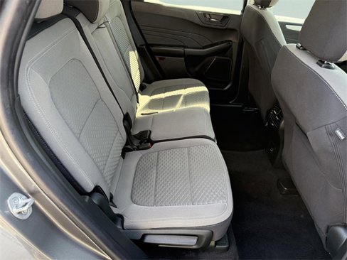 Used 2022 Ford Escape SE image 15