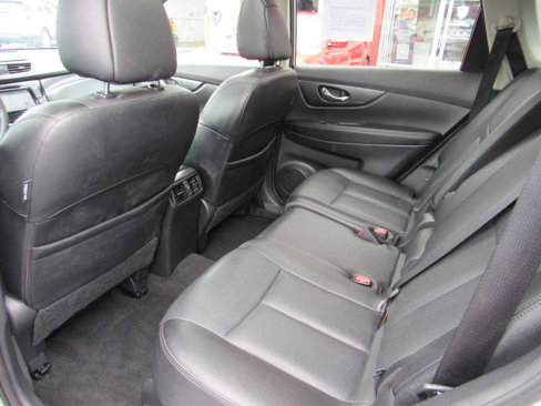 Used 2016 Nissan Rogue SL w/ SL Premium Package image 10