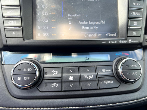 Used 2016 Toyota RAV4 Limited image 26