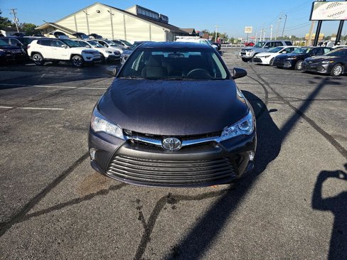 Used 2017 Toyota Camry LE image 2