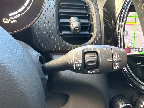Certified 2024 MINI Cooper SE image 23