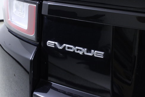 Used 2018 Land Rover Range Rover Evoque SE image 9