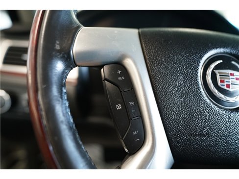 Used 2010 Cadillac Escalade AWD image 26
