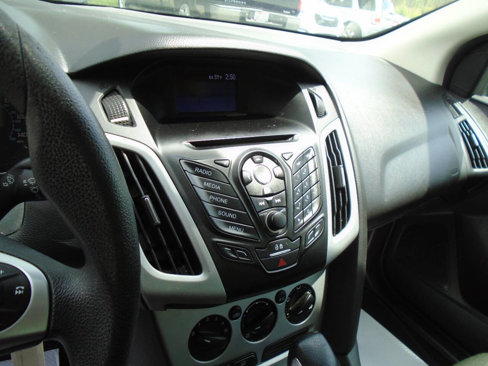 Used 2014 Ford Focus SE image 9