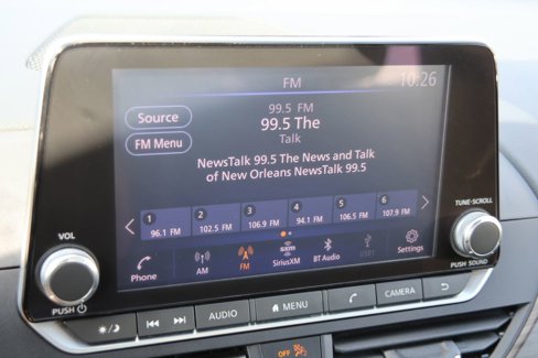 Used 2024 Nissan Altima 2.5 SV image 3