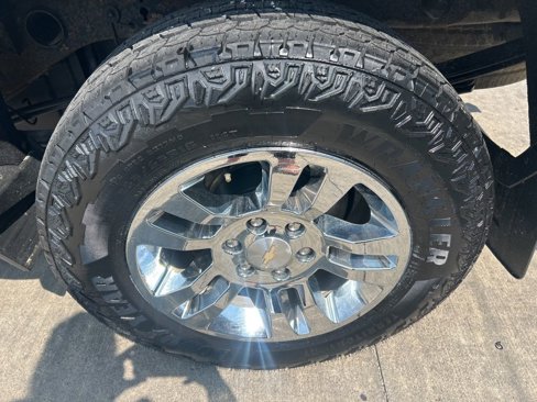 Used 2018 Chevrolet Silverado 1500 LTZ image 30
