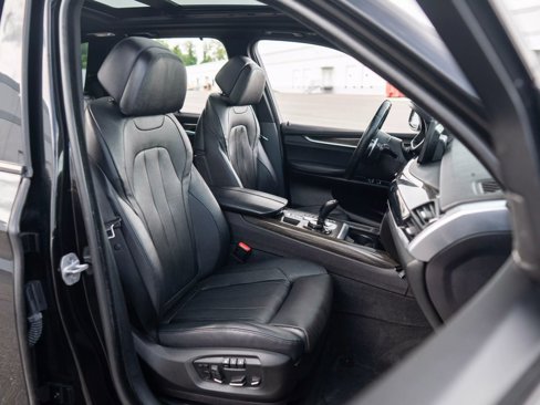 Used 2014 BMW X5 xDrive50i image 13