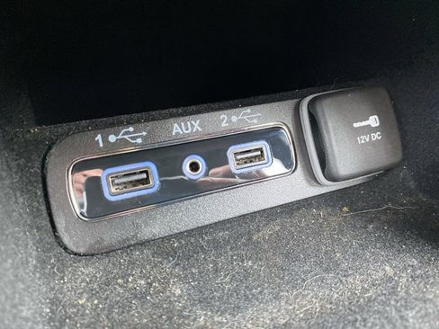 Used 2021 Jeep Grand Cherokee Laredo X image 24