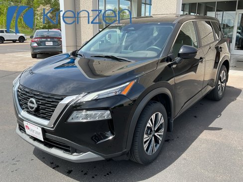 Used 2022 Nissan Rogue SV image 1