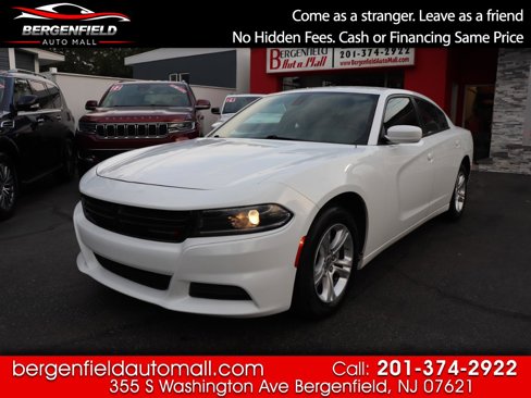 Used 2022 Dodge Charger SXT image 1