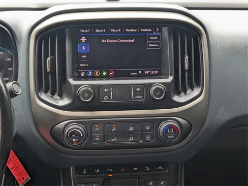 Used 2022 Chevrolet Colorado Z71 w/ Z71 Midnight Edition image 18