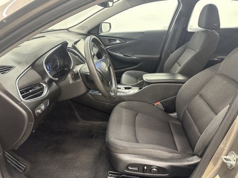 Used 2020 Chevrolet Malibu LT image 18