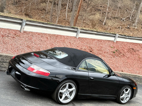 Used 2002 Porsche 911 Carrera image 9