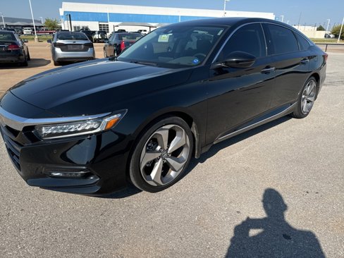 Used 2018 Honda Accord Touring image 1