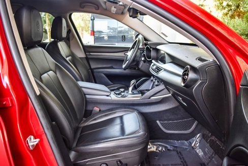 Used 2018 Alfa Romeo Stelvio Ti image 15