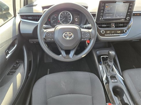 Used 2021 Toyota Corolla LE image 17