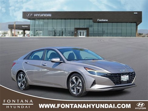 Used 2023 Hyundai Elantra SEL w/ Convenience Package image 1