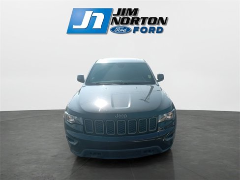 Used 2016 Jeep Grand Cherokee Laredo 75th Anniversary image 2