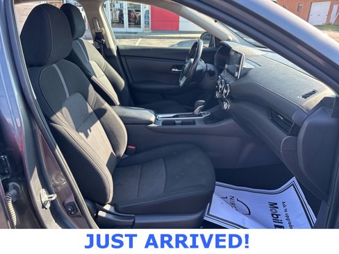 Used 2022 Nissan Sentra SV image 9