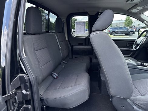 Used 2015 Nissan Titan SV w/ SV Value Truck Package image 26