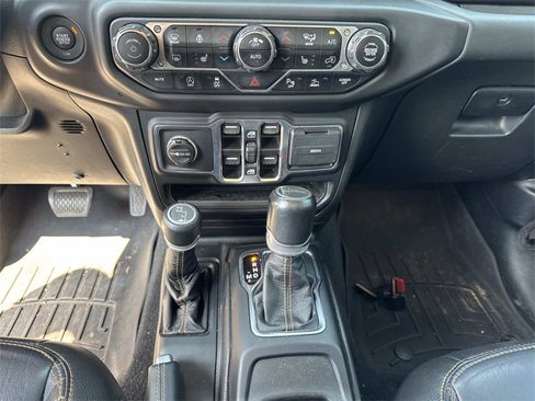 Used 2021 Jeep Gladiator Overland image 25