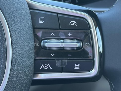New 2025 Kia Sorento S image 13