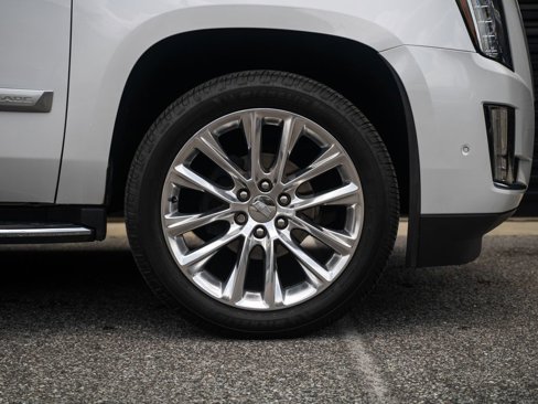 Used 2020 Cadillac Escalade Luxury image 13