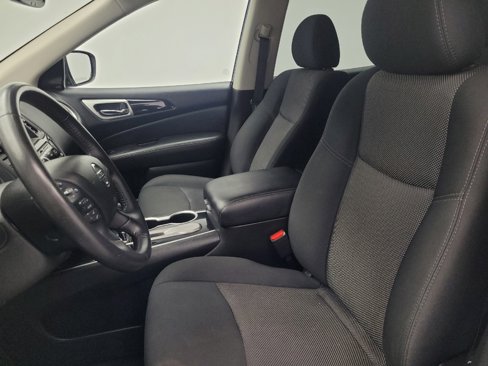 Used 2020 Nissan Pathfinder SV image 17