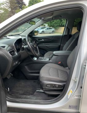 Used 2021 Chevrolet Equinox LT w/ Driver Convenience Package image 3