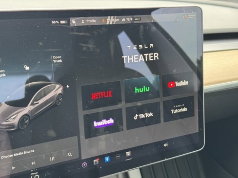 Used 2021 Tesla Model 3 Standard Range Plus image 44
