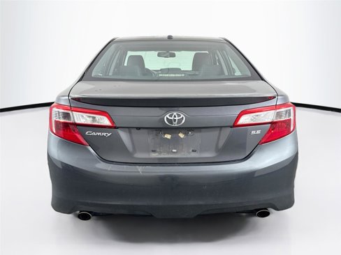 Used 2012 Toyota Camry SE image 7