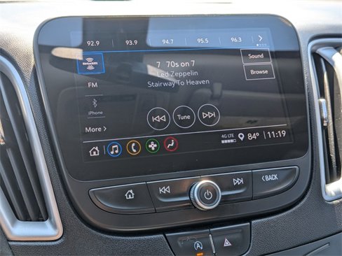 Used 2022 Chevrolet Malibu LT image 17
