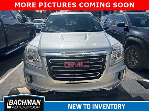 Used 2017 GMC Terrain SLT image 3