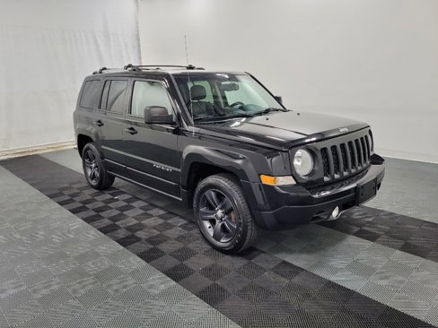 Used 2016 Jeep Patriot High Altitude image 11