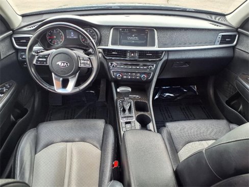 Used 2019 Kia Optima EX image 4