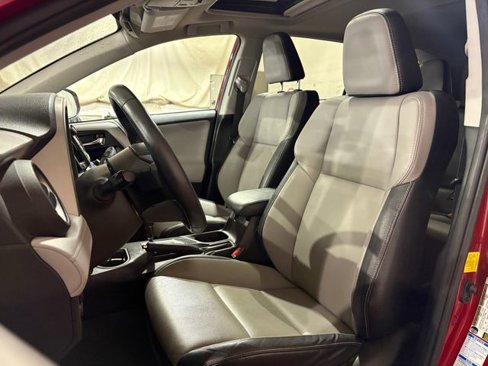 Used 2017 Toyota RAV4 Limited image 5