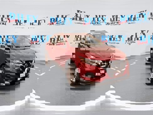 Used 2022 Nissan Rogue Sport SV image 2
