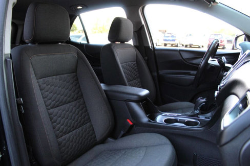Used 2018 Chevrolet Equinox LT image 12