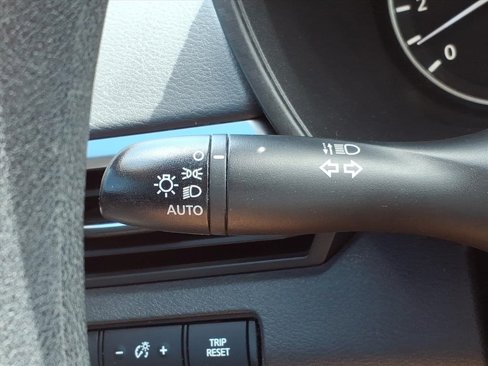Used 2022 Nissan Altima 2.5 SV image 18