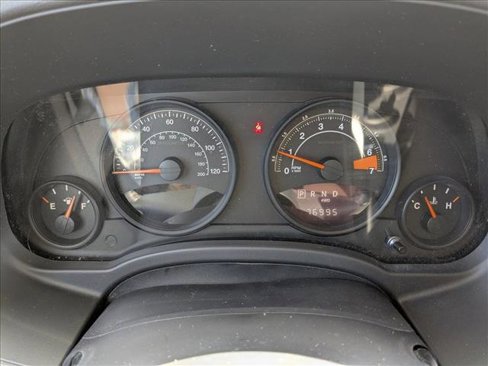 Used 2016 Jeep Patriot Latitude image 11