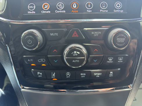 Used 2021 Jeep Grand Cherokee Laredo X image 25