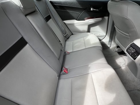 Used 2014 Toyota Camry XLE image 40
