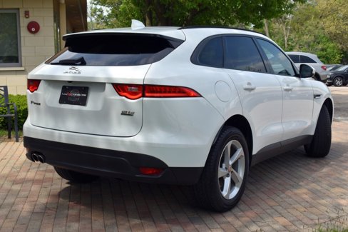 Used 2018 Jaguar F-PACE Premium image 12