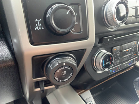 Used 2018 Ford F150 Lariat w/ Equipment Group 502A Luxury image 21