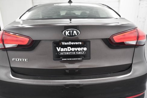 Used 2018 Kia Forte LX image 6