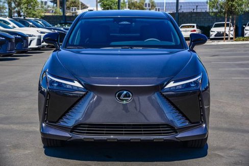 Used 2025 Lexus RZ 300e image 2